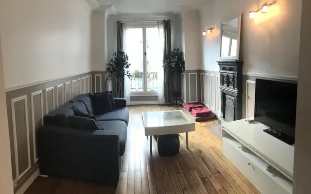 PARIS 15e·42m²·F2·Appartement·With furniture 0