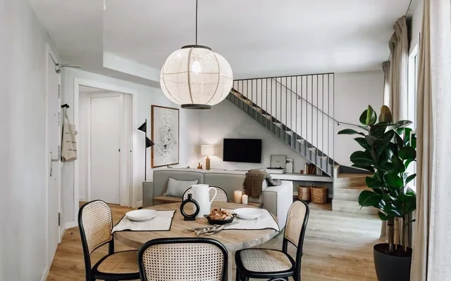 Campro - 3 bedrooms w/ balcony in Eixample Esquerra 0