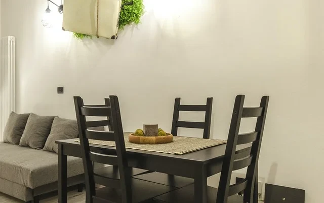 Via dell'Indipendenza 4