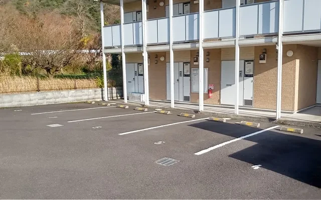 レオパレス真 3