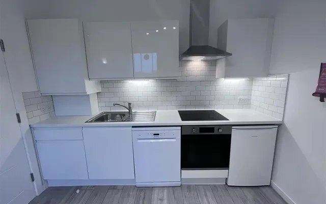 LH-Brondesbury Villas 3