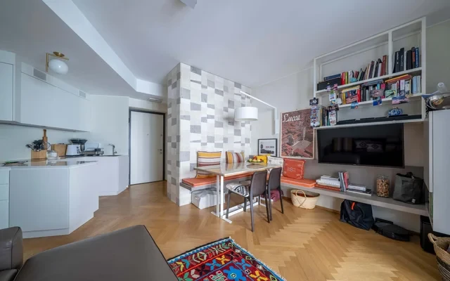 Appartamento in Via Tommaso Agudio con Garage 2