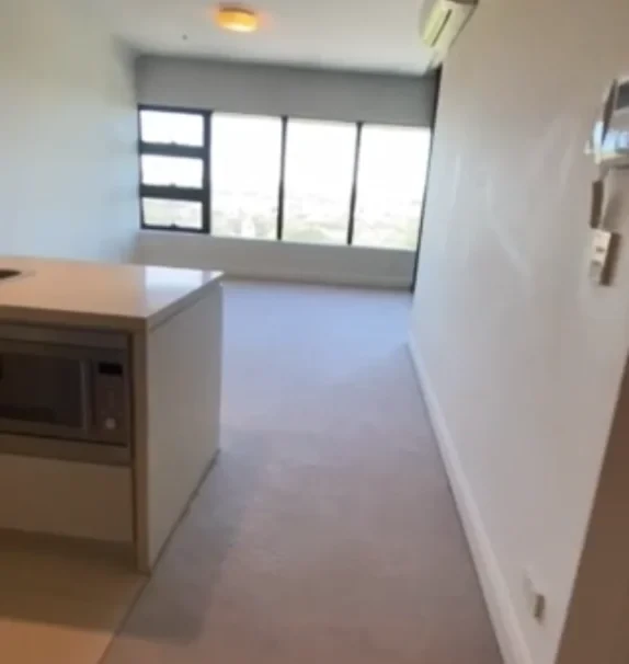 1 Australia Ave