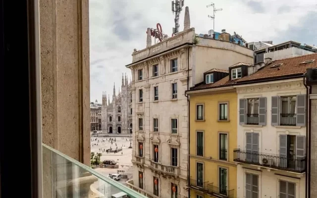 Superb Room for 4 close to Duomo di Milano 4