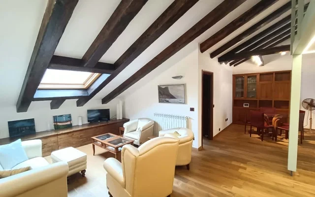 Apartment in Via San Lazzaro, Trieste for 90 m² with 1 bedrooms 2