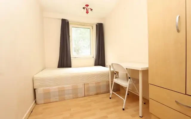 apartment near Foxton House, Albert Road 1