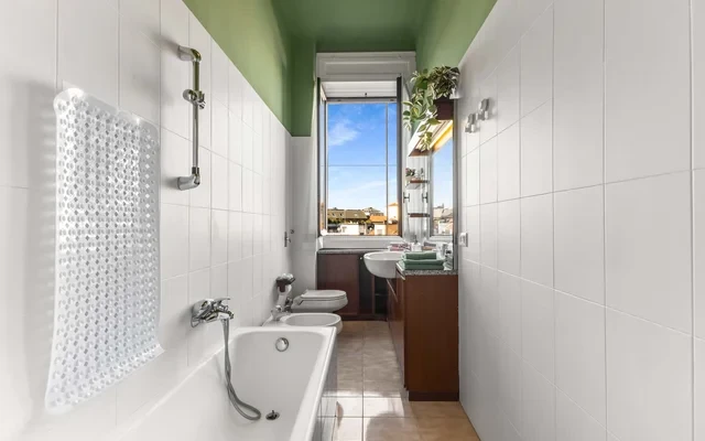 Apartment in Viale Argonne, Milano for 55 m² with 1 bedrooms 2