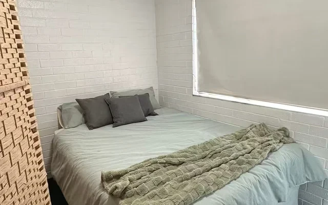 341-342 Anzac Parade 4