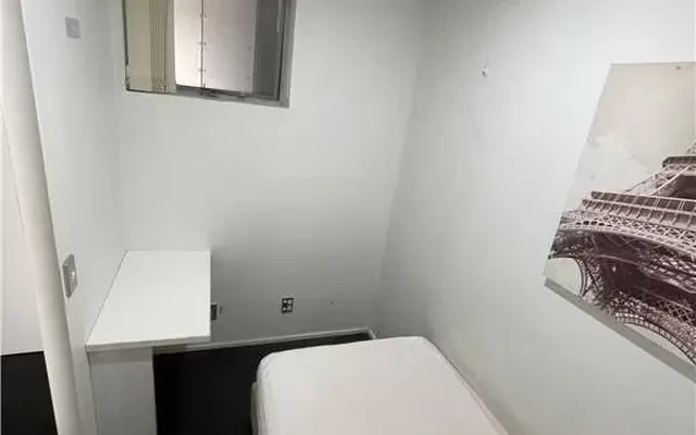147 Hobson Street - Auckland student accommodation - Room-2 at 9B