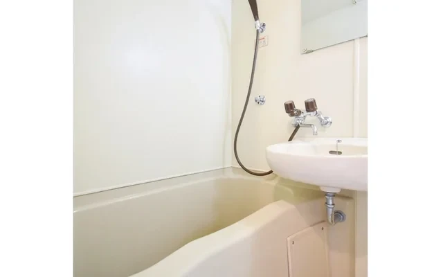 Motosumiyoshi Century 21 803 4