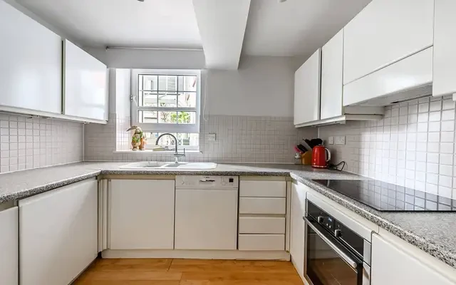 Crown Lodge, Chelsea, SW3 2