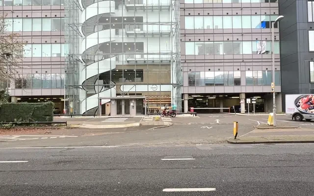 Great West Road 20641# 2
