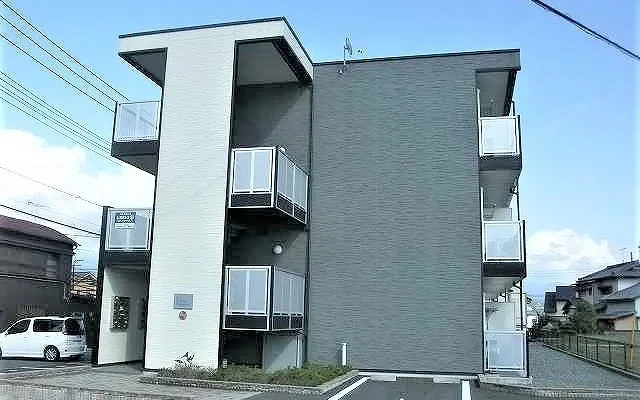 レオパレスキュプロス 0