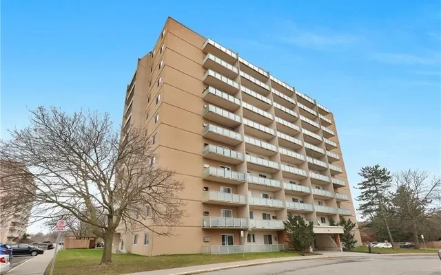 563 Mornington Avenue 2