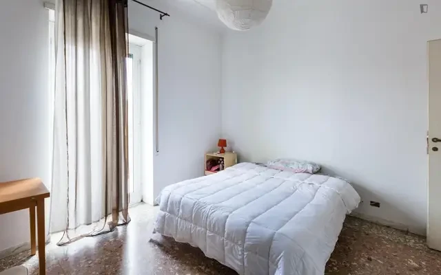 Single bedroom in shared apartment in Rome 0