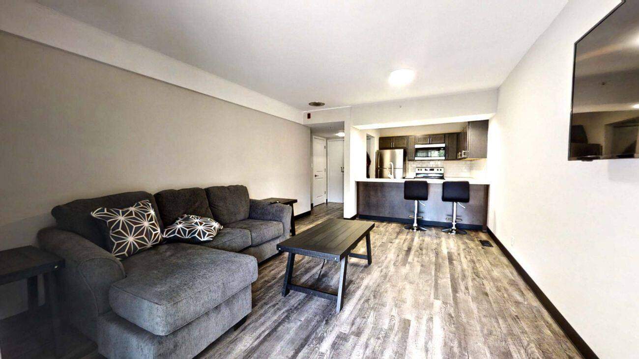 1 Bedroom, 1 Bathroom