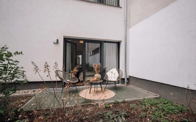 Bera - 2 bedrooms duplex and terrace in Mitte 1