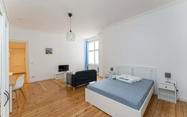 Studio Apartment 0