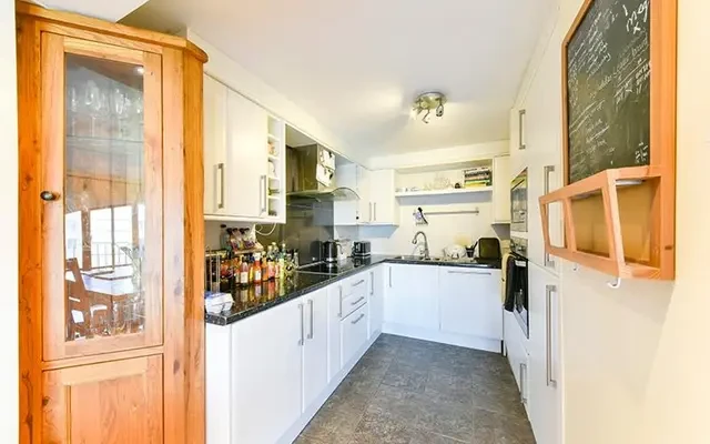 Taffrail House, Burrells Wharf Square, London, E14 3TG 2