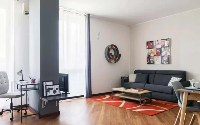 Superb Flat w/Home Office near Dateo Station 4