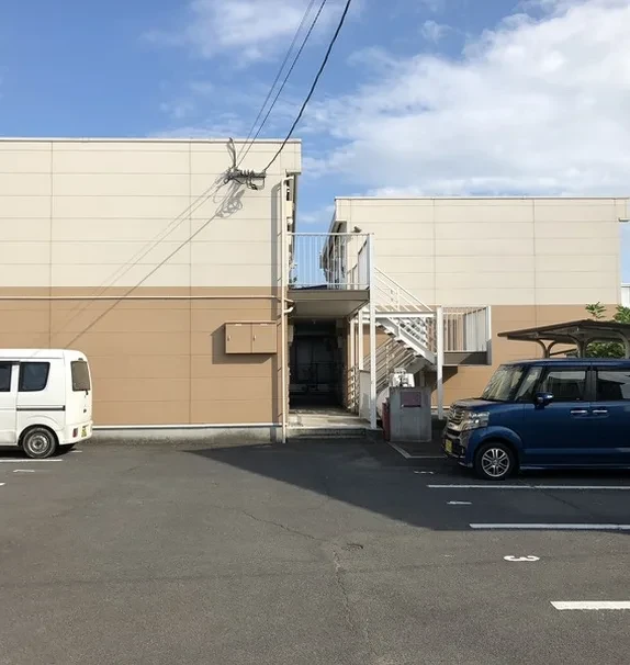 レオパレスキララ
