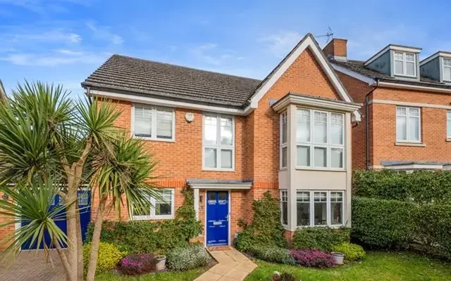 Padelford Lane, Stanmore, HA7 4WU 0