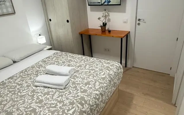 studio near Calle de Godella 1