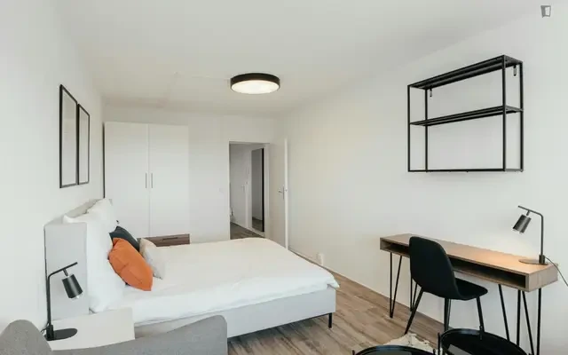 Charming 3-bedroom apartment near the Pichelsberg train station 0