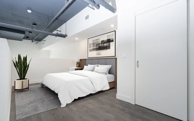 Vestalia Glendale 2