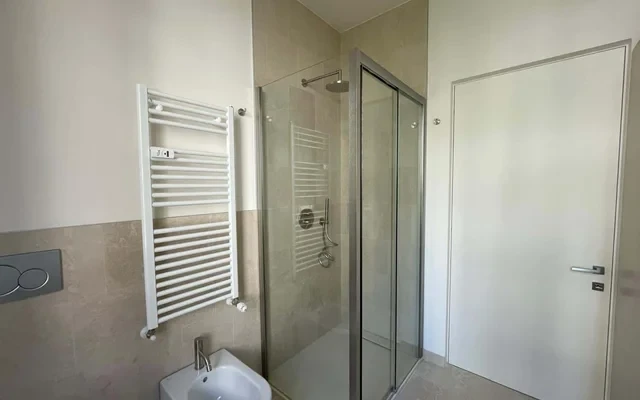 Appartamento in Via Lovanio, zona Moscova 4
