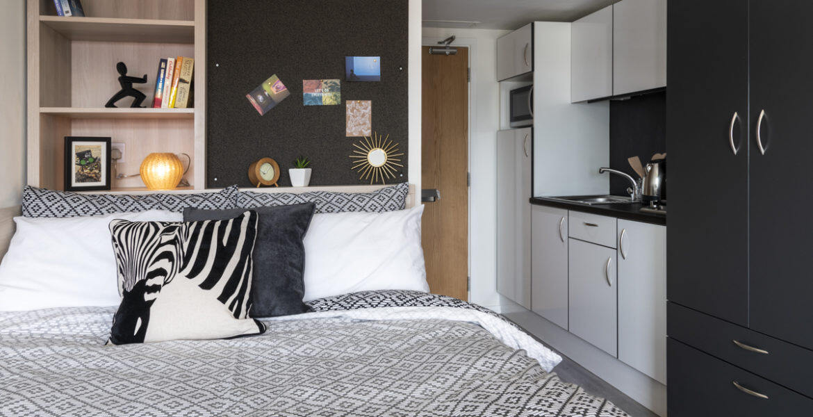 portal-way-north-acton-london-w3-6bx-united-kingdom-london-BUILDING