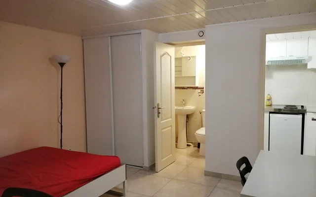 Vitry-sur-Seine 94e·15m²·F1·Studio·With furniture 3