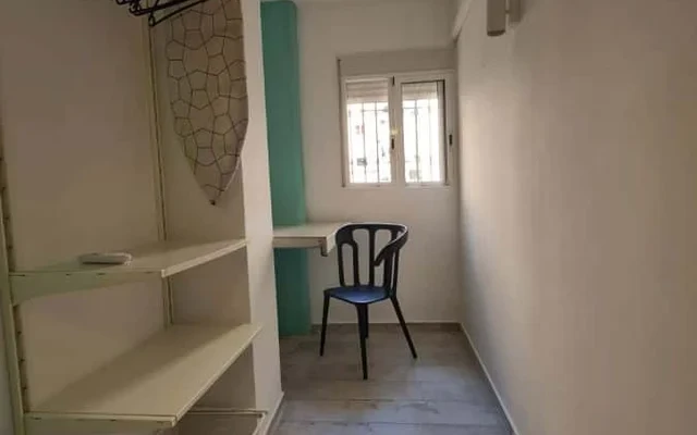 Piso de 4 habitaciones en Algiros 4