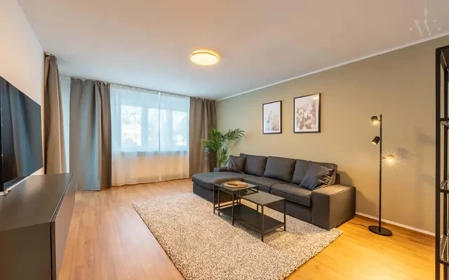 Liebevoll eingerichtete 3-Zimmer-Wohnung in Berli 0