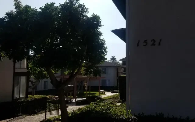 1521 Laguna Street - Santa Barbara student accommodation