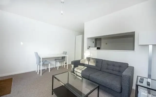 Windmill Rise, Kingston Upon Thames, KT2 7TU 2