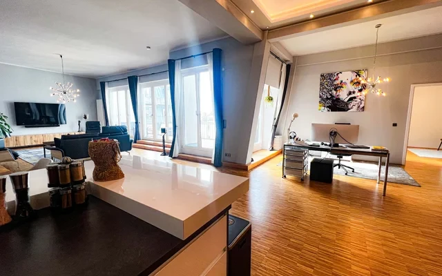 Apartment in Paul-Lincke-Ufer, Berlin for 156 m² with 1 bedroom 3