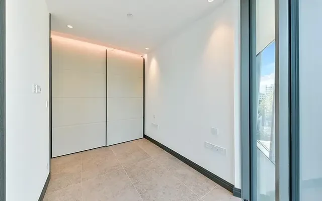 Blackfriars Road, Southwark, London, SE1 9GD 2