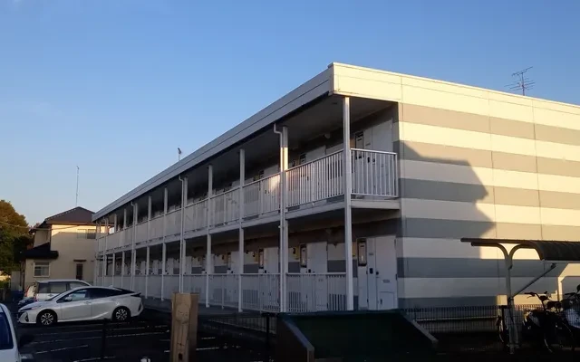 レオパレスフラワーヒル花山 0