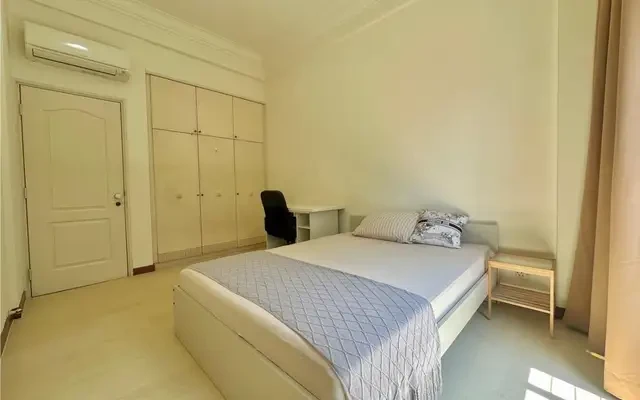 Banyan Condo - F 3