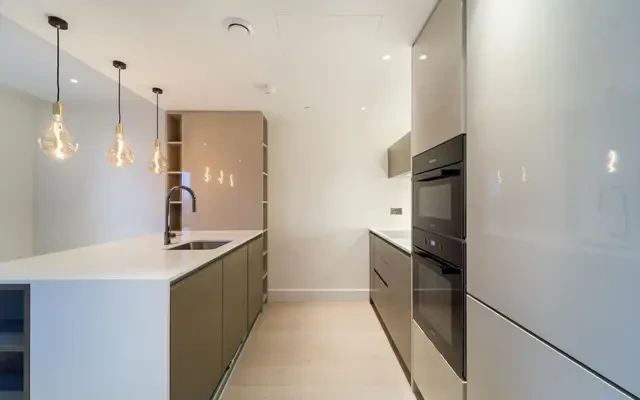 Cascade Way, London, W12 7RD 4
