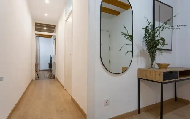 Stylish 2-Bedroom apartment close to Praça da Catalunha 3