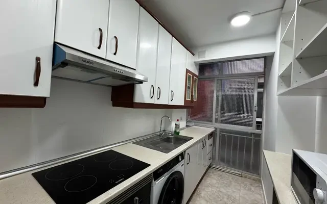 apartment near Calle de Begoña 1