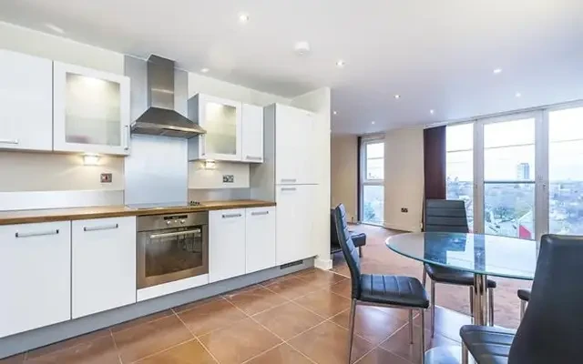 Seagull Lane, London, E16 1BZ 1