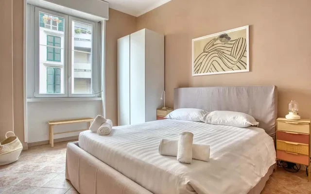 Chic 2-bed flat in the centre 1