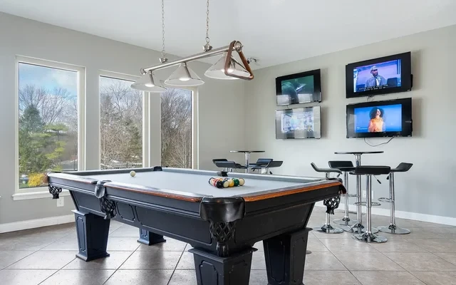 Fairway Apartments 1