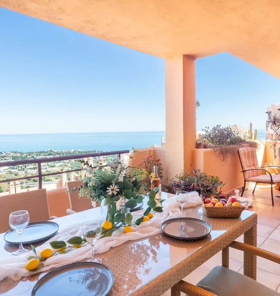 Los Alcores Family Pool Monthly Rental