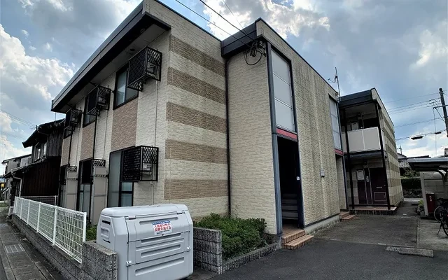 レオパレス嵯峨 0