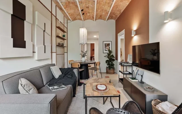 Indiana - 2 bedrooms, office and balcony in Eixample Dreta 2