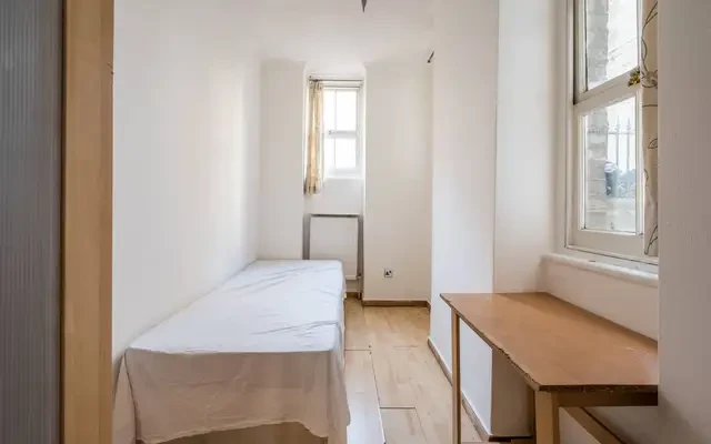 Clerkenwell Road, Farringdon, EC1R 2